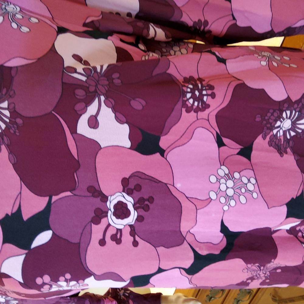 Floral Top - Picture 8 of 10